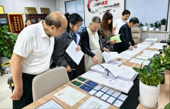 <b>为全县青少年健康成长保驾护</b>